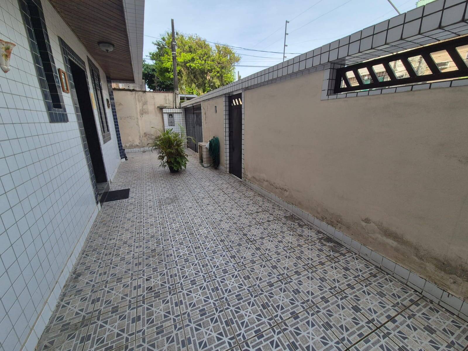 #7SDRI032 - Casa para Venda em Santos - SP