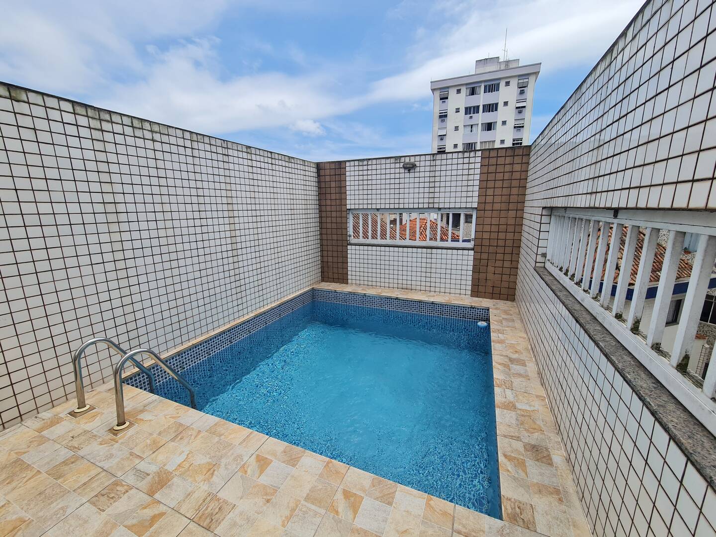 #7SDRI044 - Casa para Venda em Santos - SP