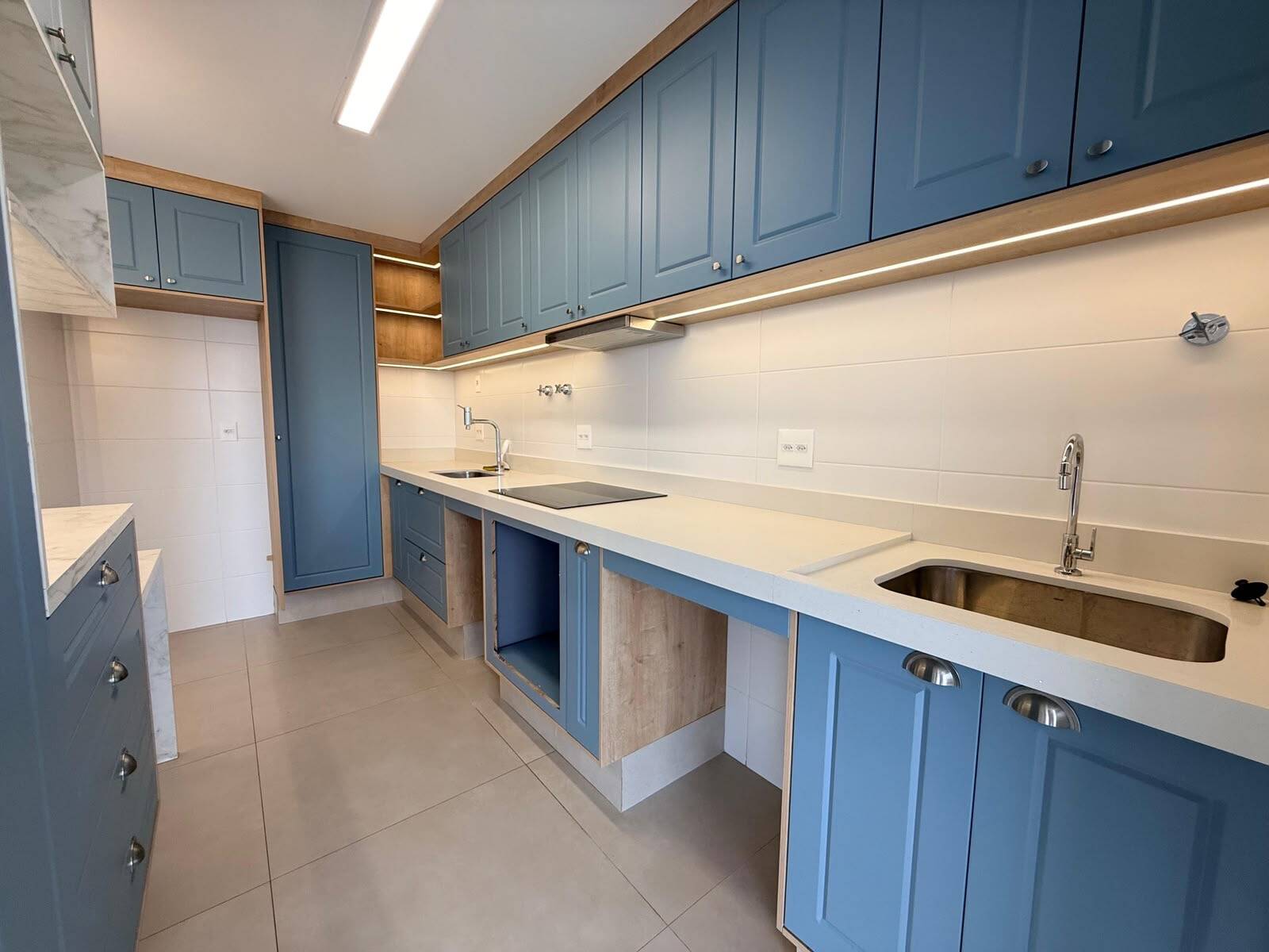 #777sjc26 - Apartamento para Venda em Santos - SP