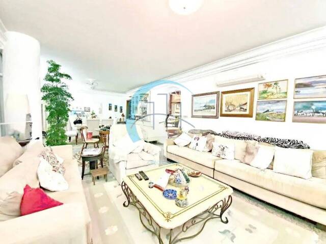 Apartamento para Venda em Santos - 2