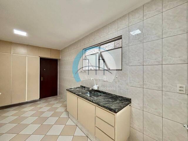 Apartamento para Venda em Santos - 2